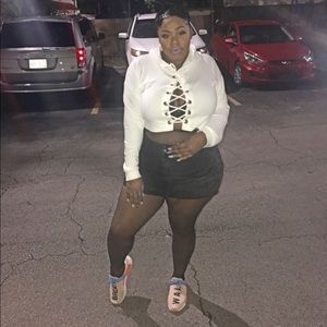 Meet your Posher, FashionistAaaa